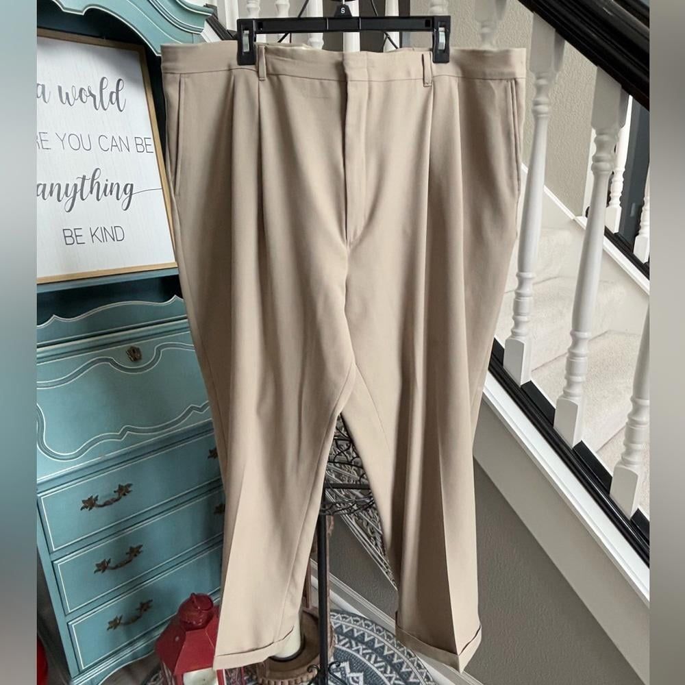 Knights Bridge Menswear - khaki pants. 44W 30L